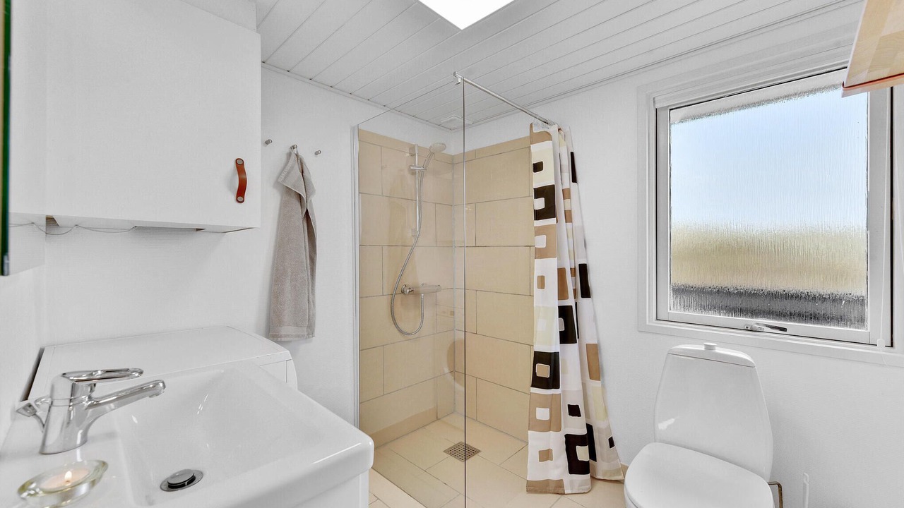 Photo of Bathroom in Haurvig
