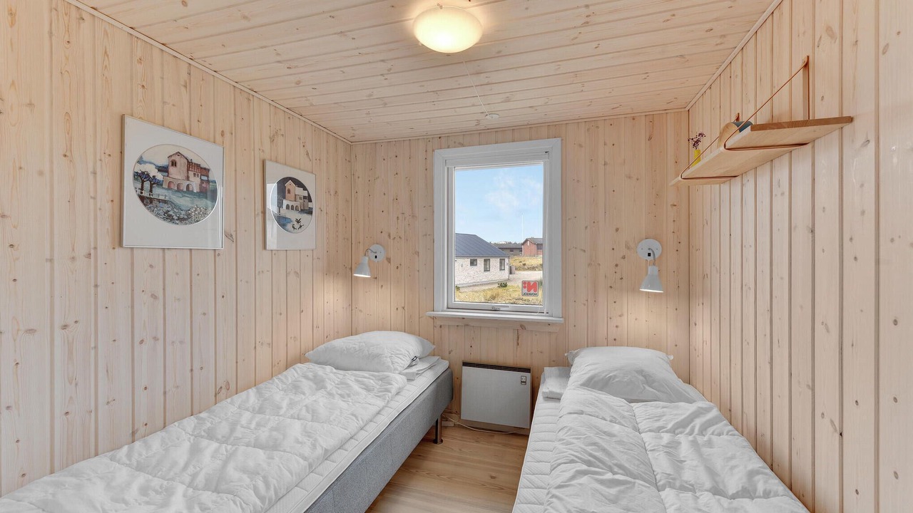 Photo of Others in Haurvig