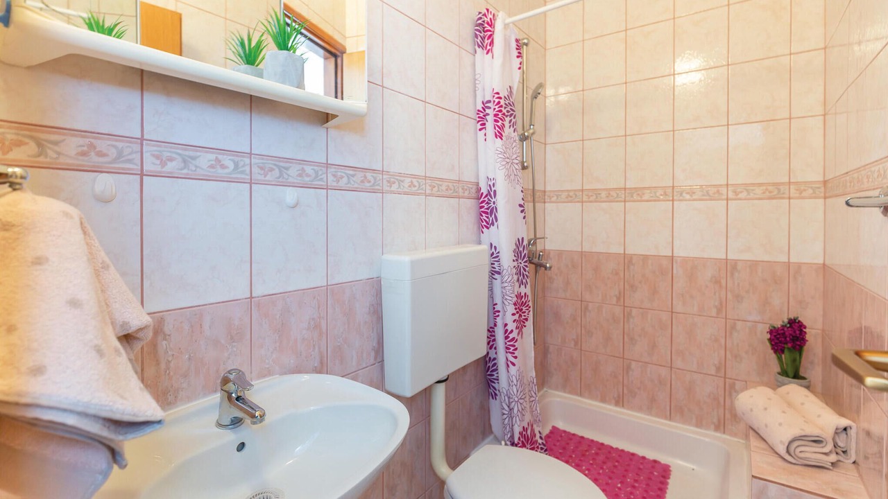 Photo of Bathroom in Veliko Brdo
