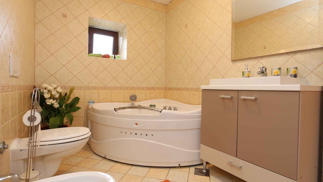 Photo of Bathroom in Silo