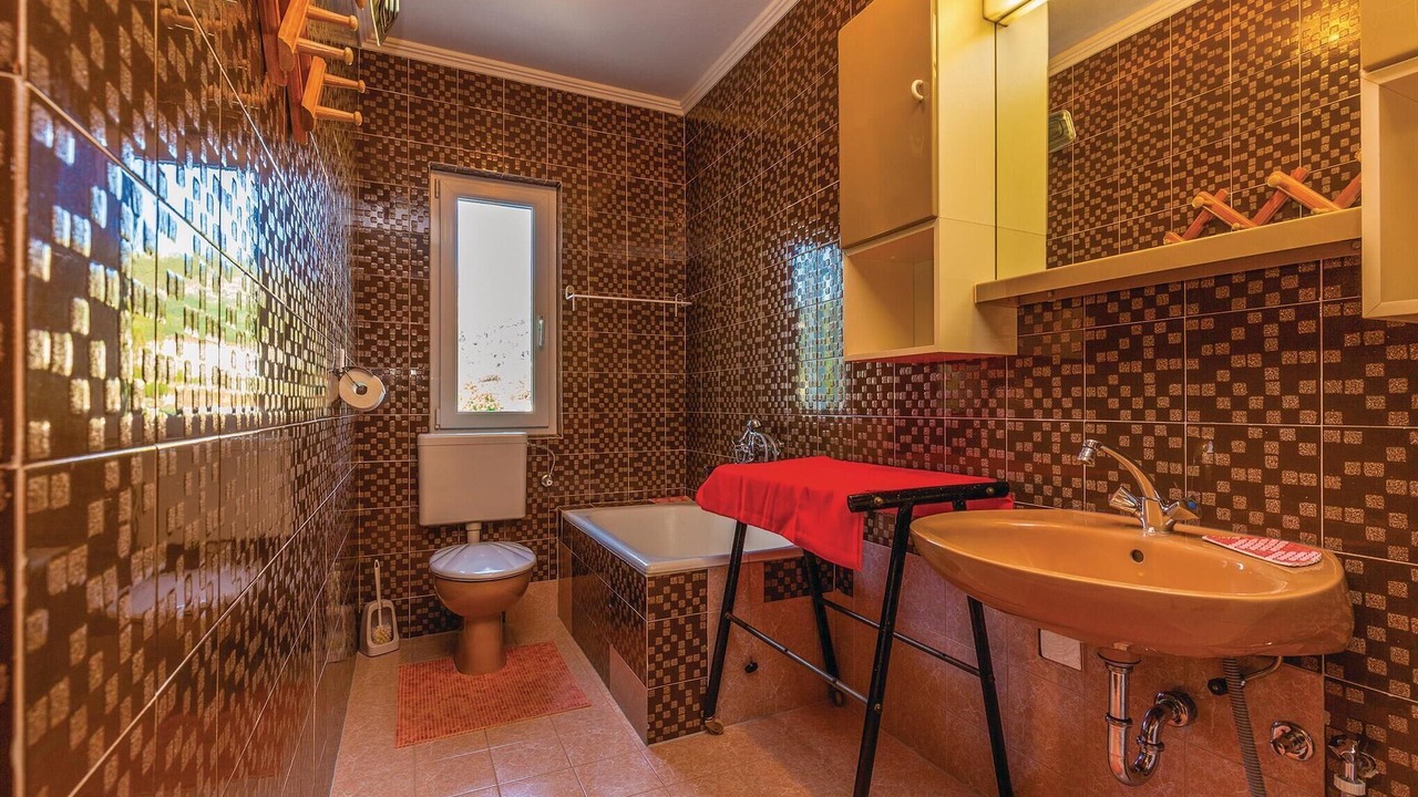 Photo of Bathroom in Banjol