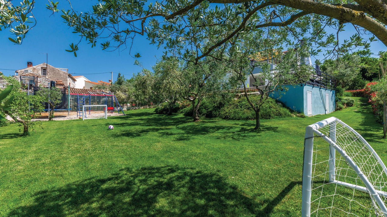 Photo of Outdoor in Stinjan