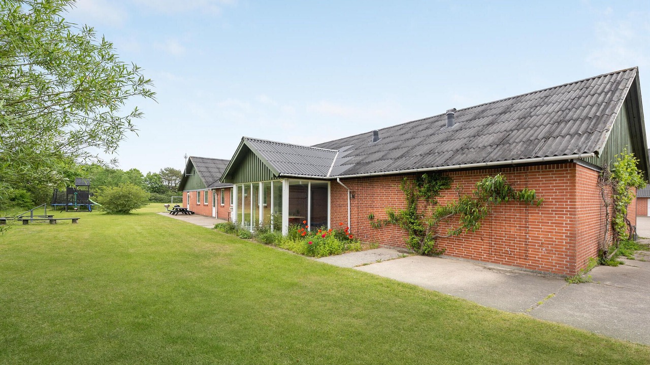 Photo of Others in Lokken