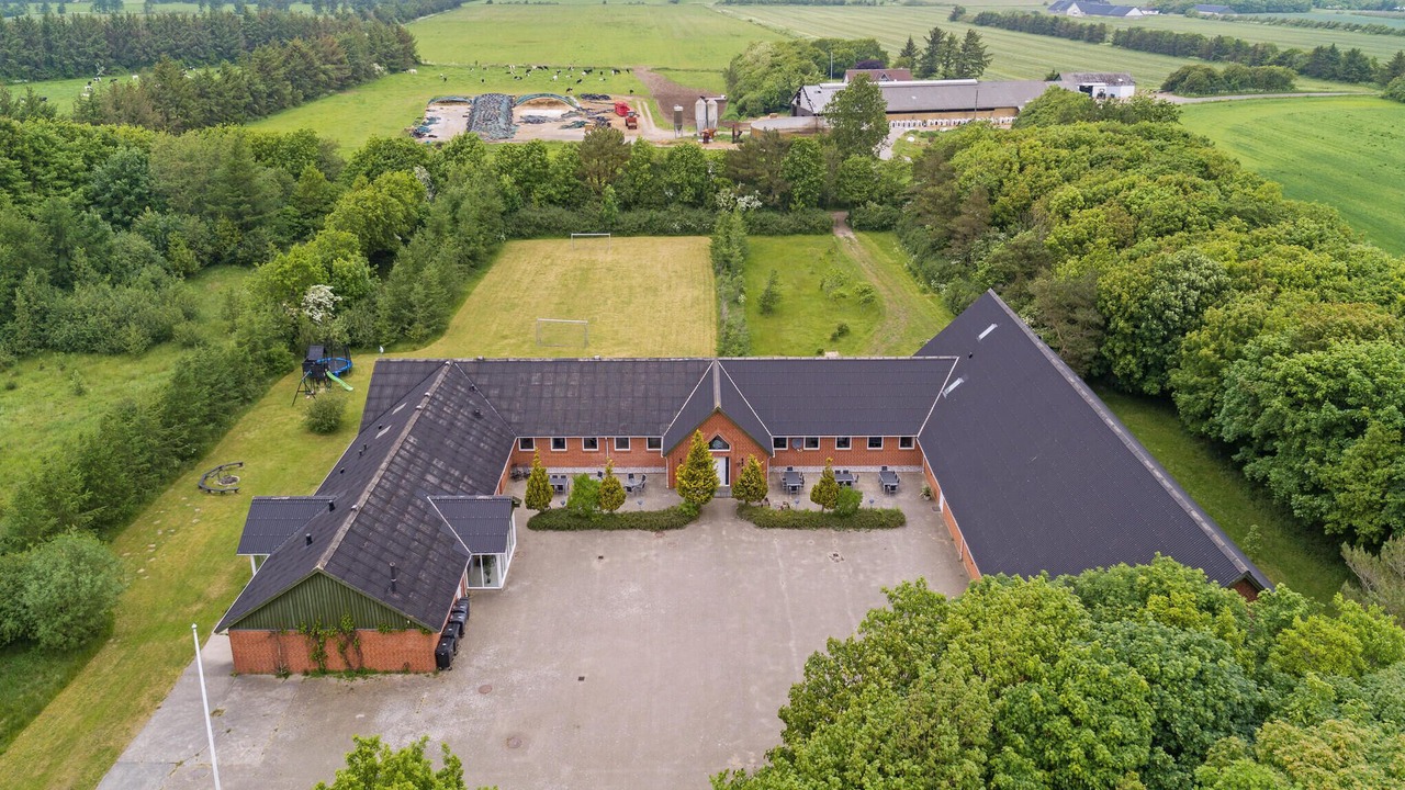 Photo of Others in Lokken