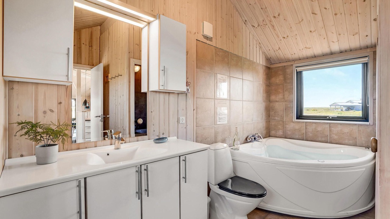 Photo of Bathroom in Lild Strand