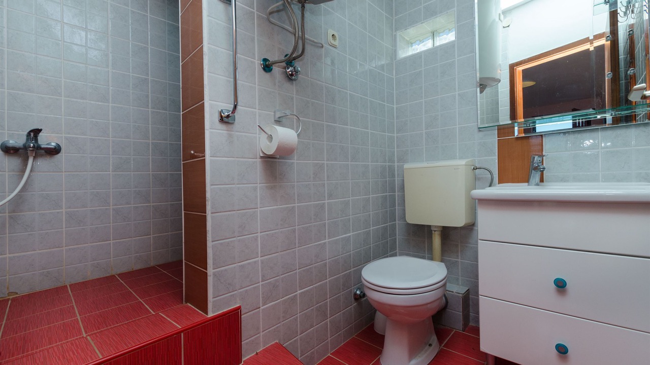 Photo of Bathroom in Rogac