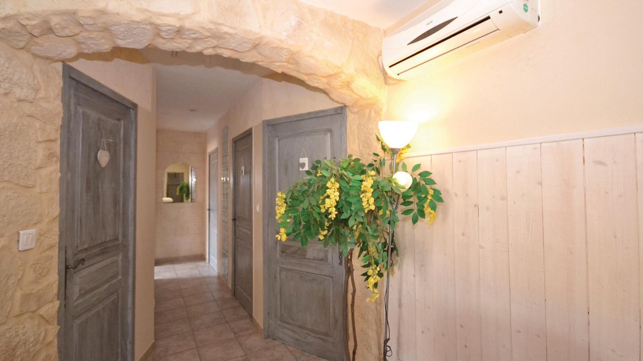 Photo of Others in Maubec