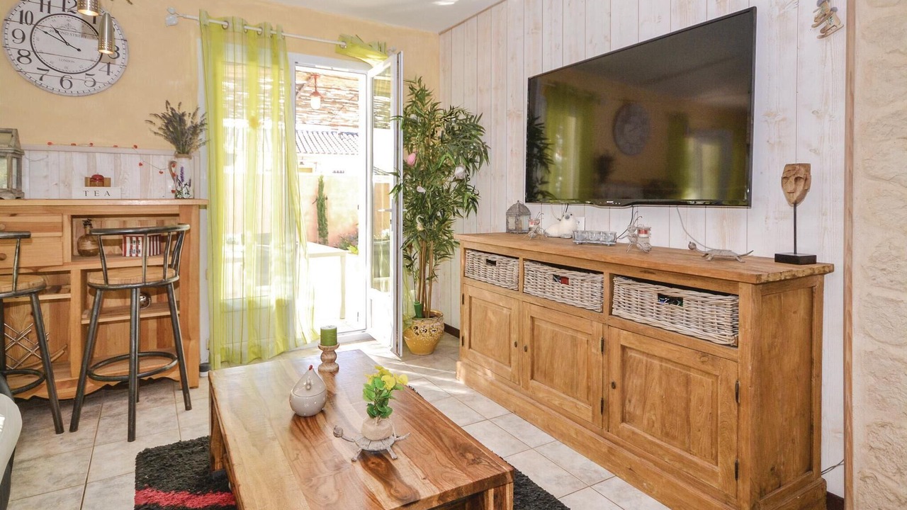 Photo of Bedroom in Maubec