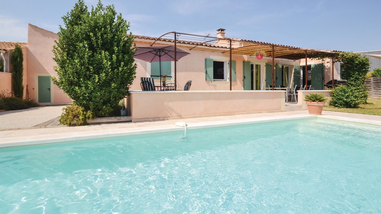 Photo of Others in Maubec