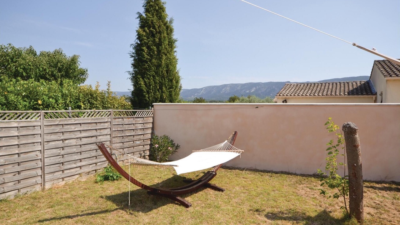 Photo of Bedroom in Maubec