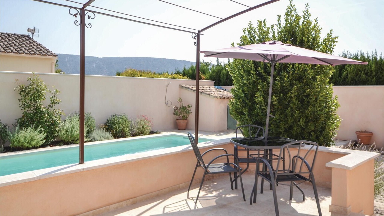 Photo of Others in Maubec