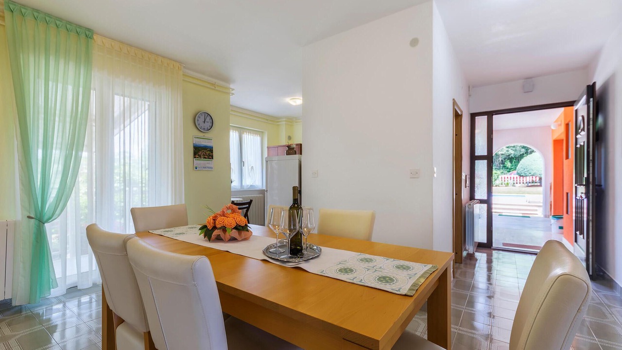 Photo of Bedroom in Sumber