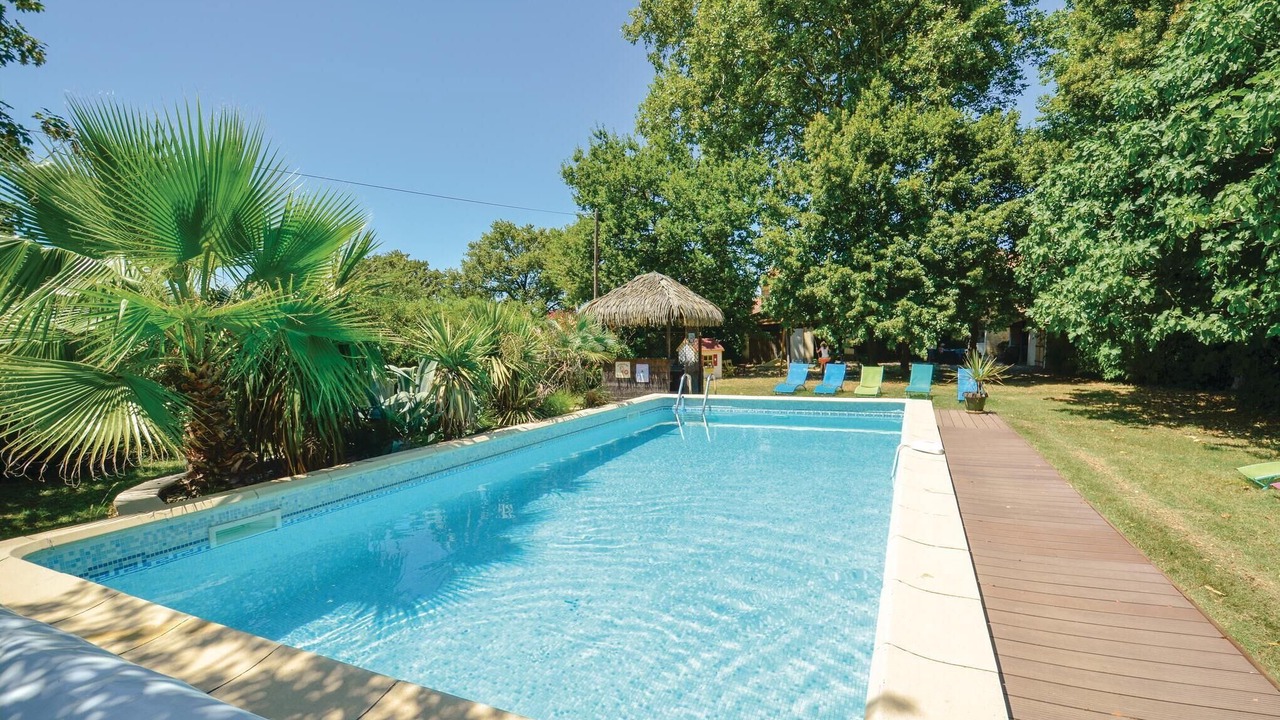Photo of Outdoor in Jonquieres