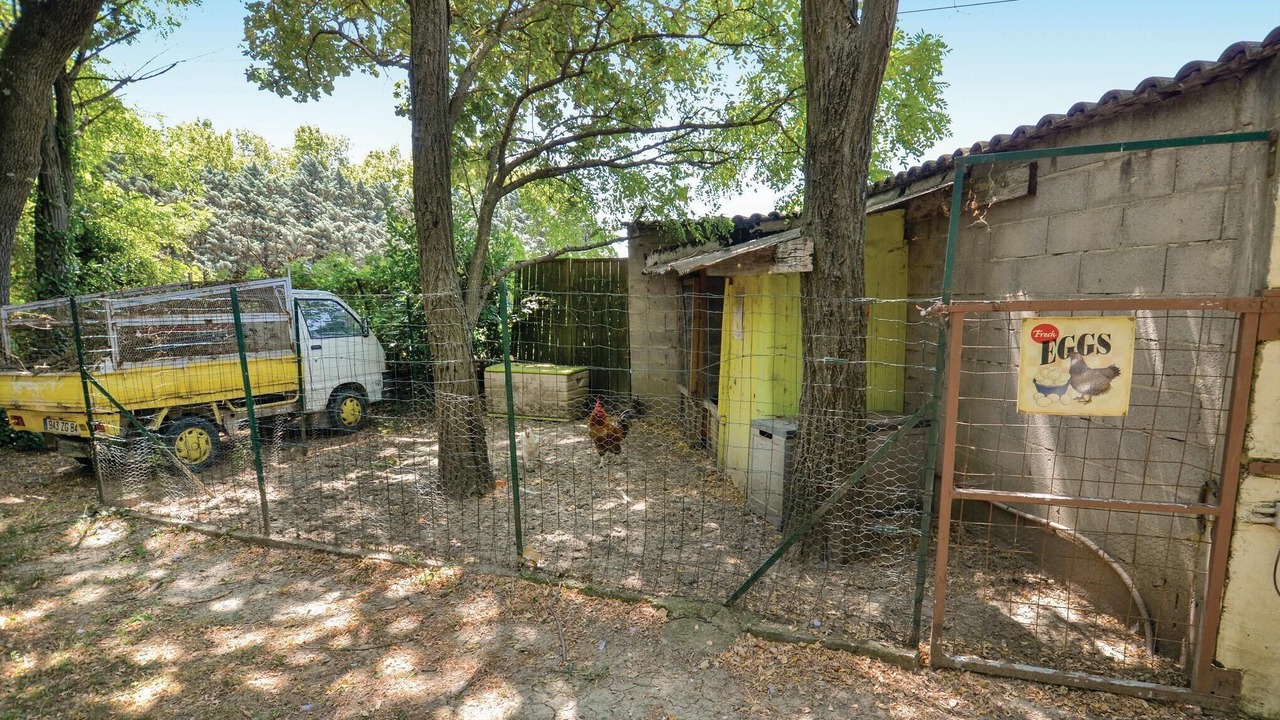 Photo of Others in Jonquieres
