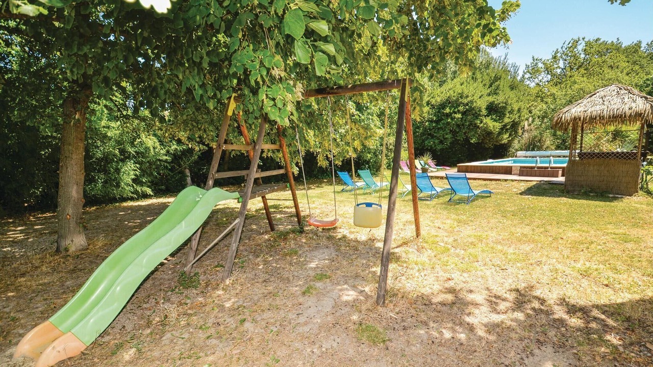Photo of Others in Jonquieres
