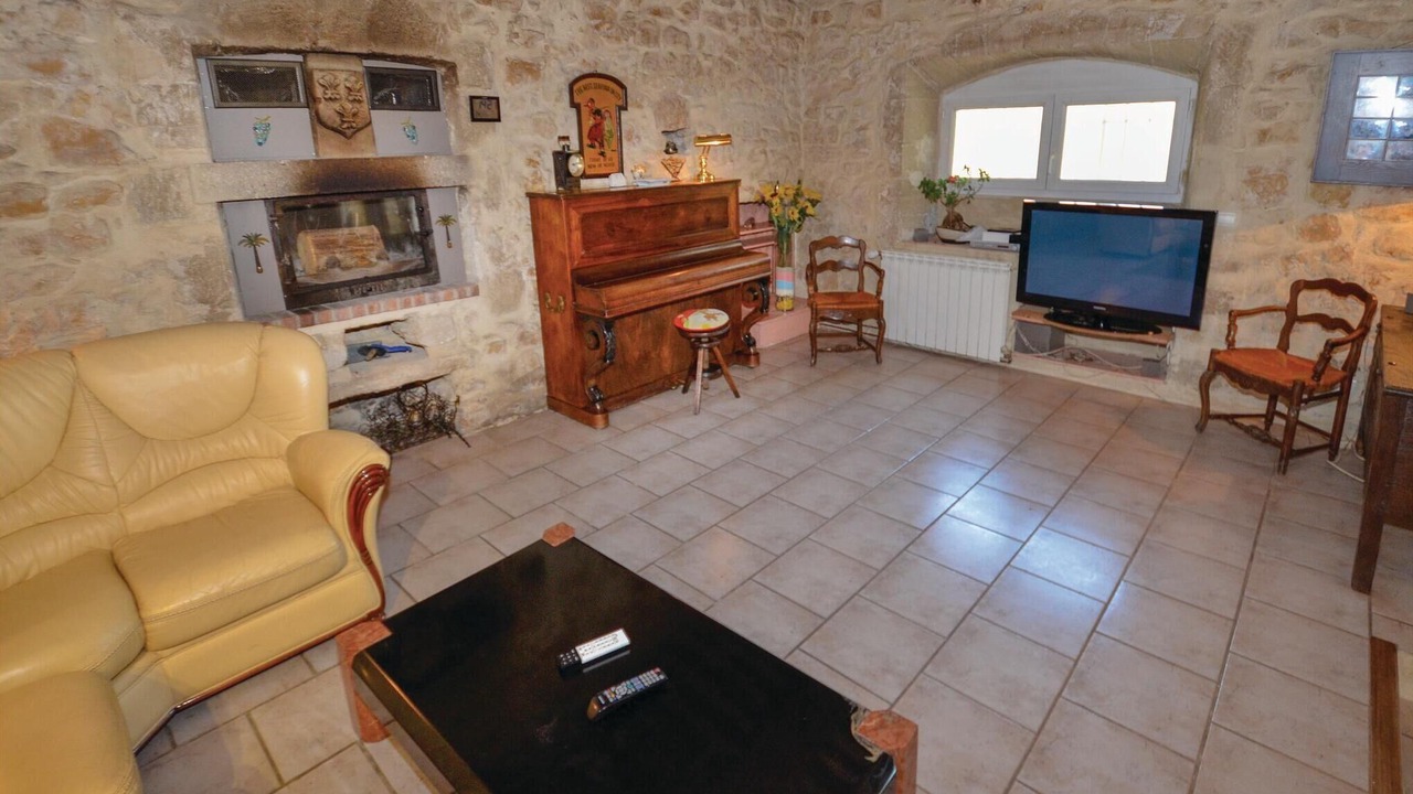 Photo of Bedroom in Jonquieres