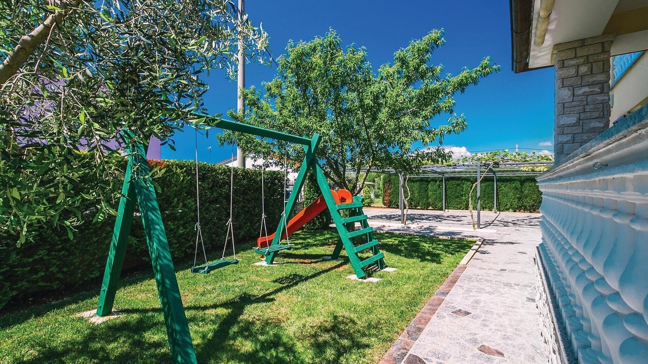 Photo of Outdoor in Valbandon