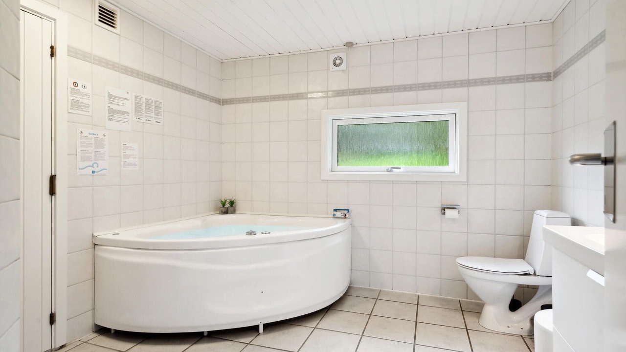 Photo of Bathroom in Hejlsminde Strand