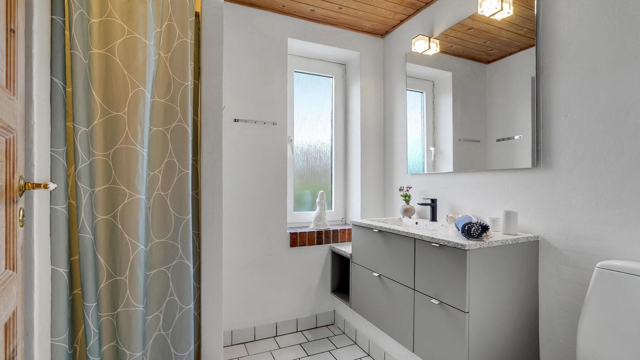Photo of Bathroom in Harboore