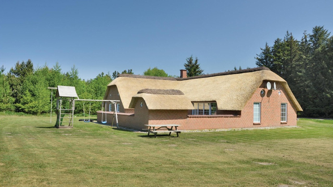 Photo of Others in Øhuse