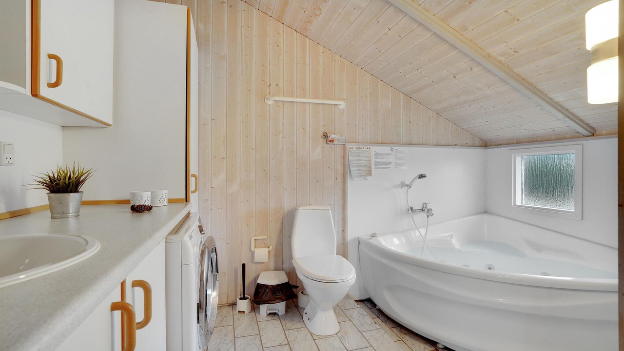 Photo of Bathroom in Sønderho