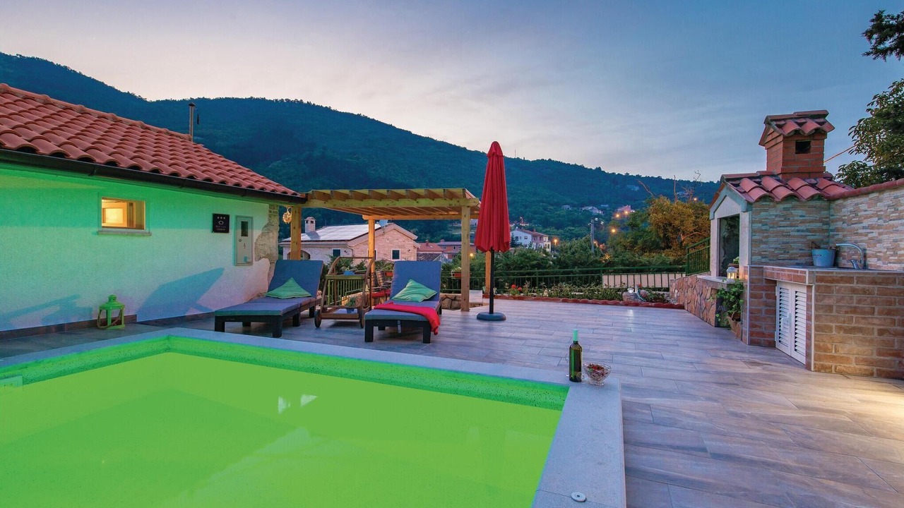 Photo of Outdoor in Golovik