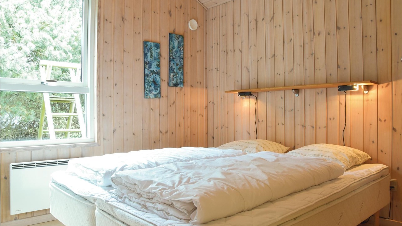 Photo of Others in Houvig Strand