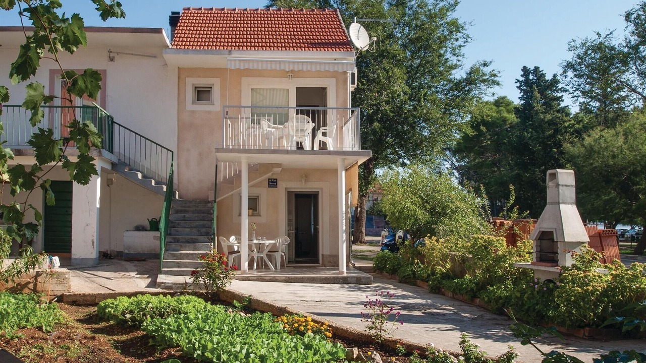 Photo of Others in Raslina