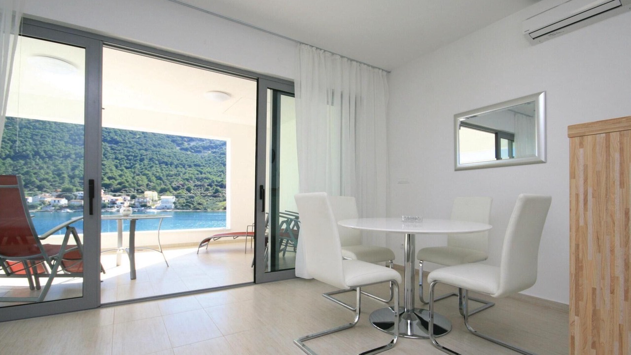Photo of Bedroom in Grebastica