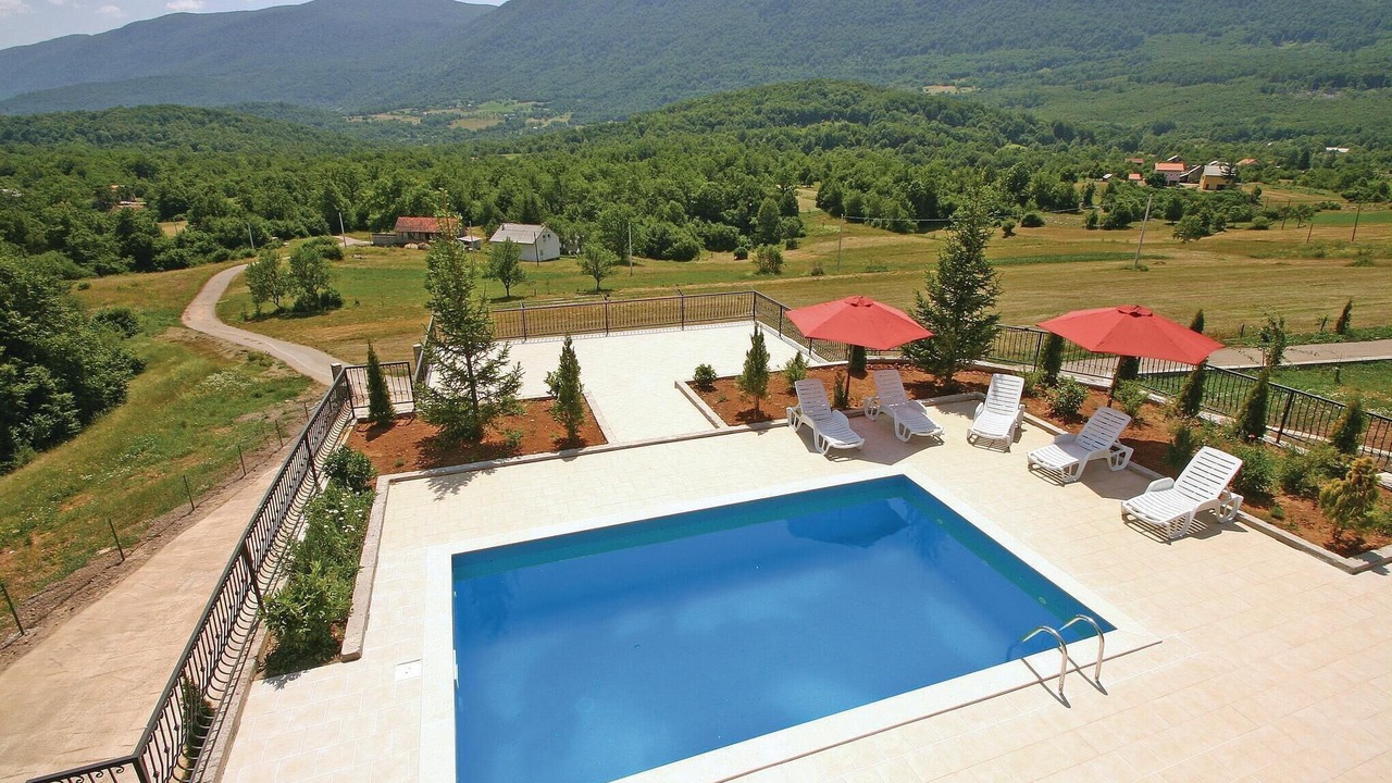 Photo of Outdoor in Crni Kal