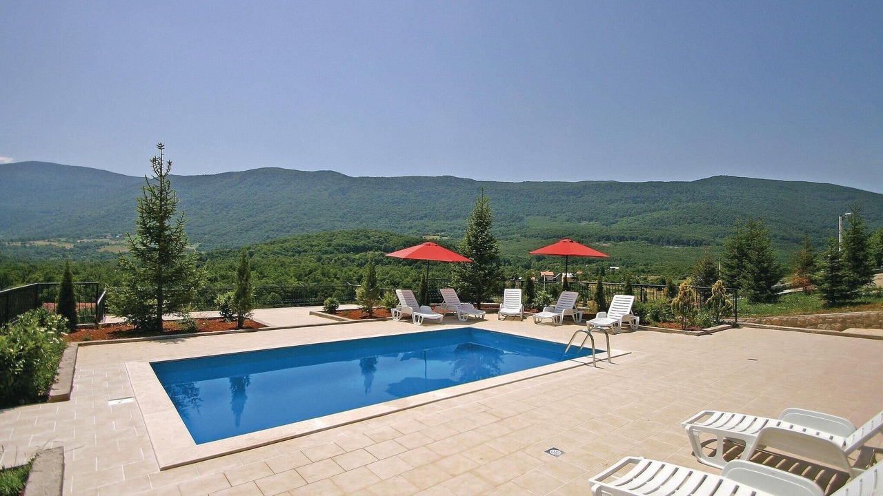 Photo of Outdoor in Crni Kal