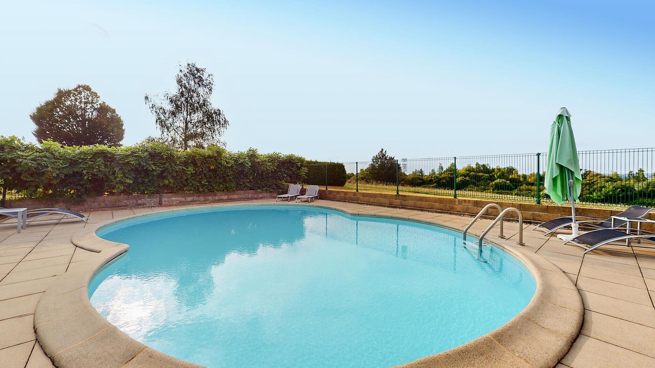 Photo of Outdoor in Saint-Saud-Lacoussiere