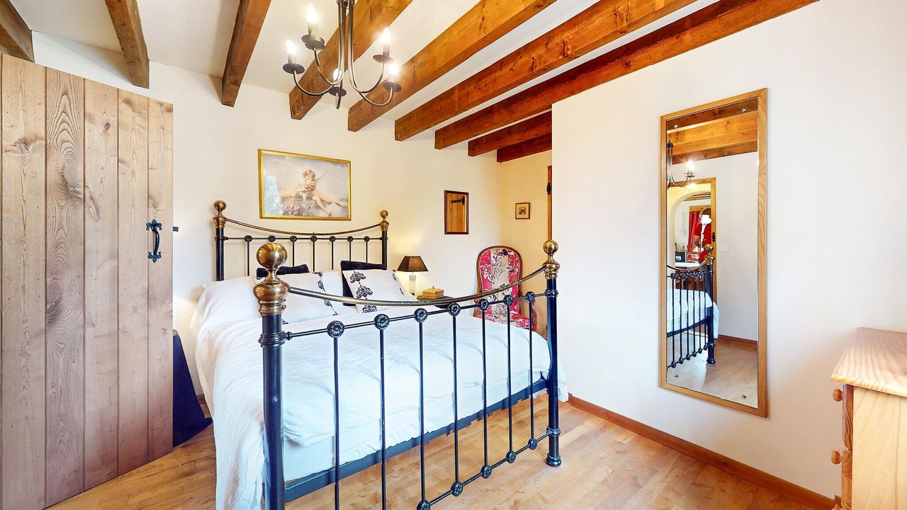 Photo of Others in Saint-Saud-Lacoussiere