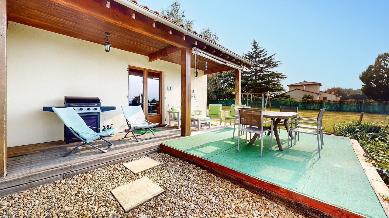 Photo of Others in Saint-Saud-Lacoussiere