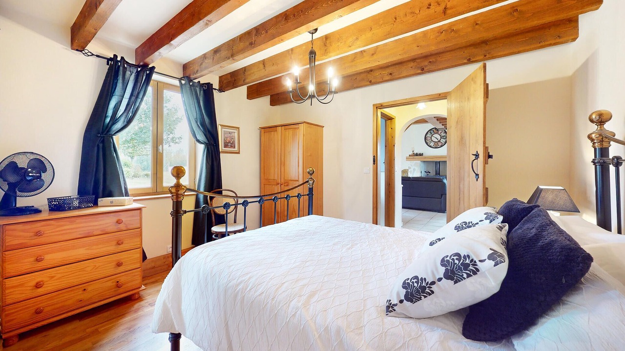 Photo of Others in Saint-Saud-Lacoussiere