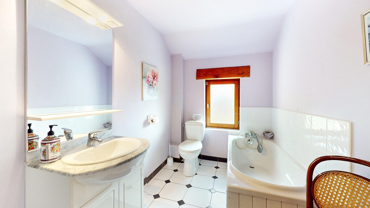 Photo of Bathroom in Saint-Saud-Lacoussiere