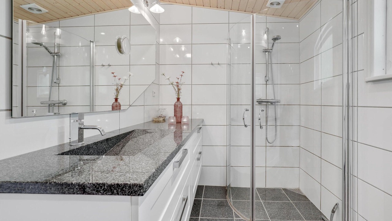 Photo of Bathroom in Snogebaek