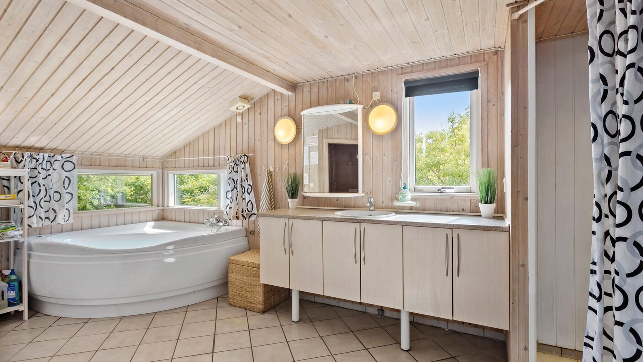 Photo of Bathroom in Spodsbjerg
