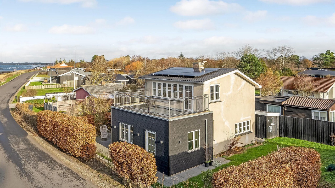 Photo of Others in Frolunde