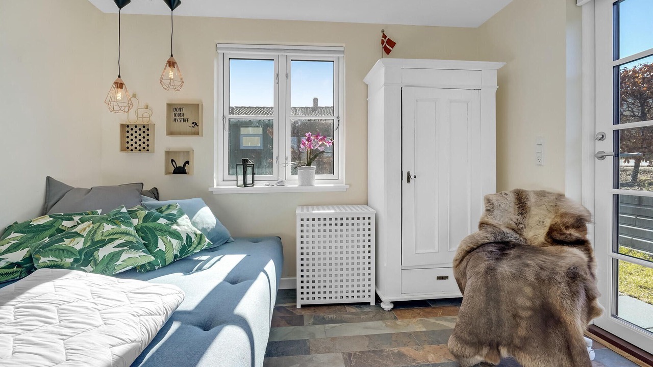 Photo of Others in Frolunde