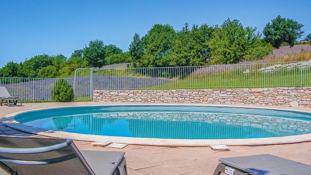 Photo of Outdoor in Sainte-Croix-a-Lauze