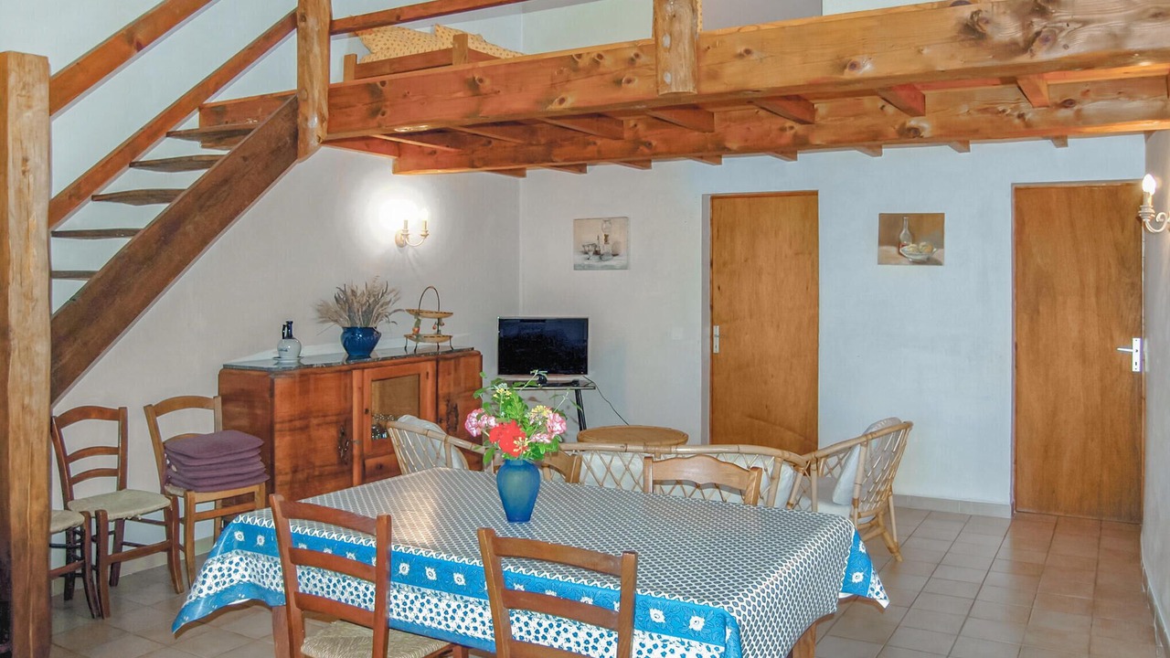Photo of Bedroom in Sainte-Croix-a-Lauze