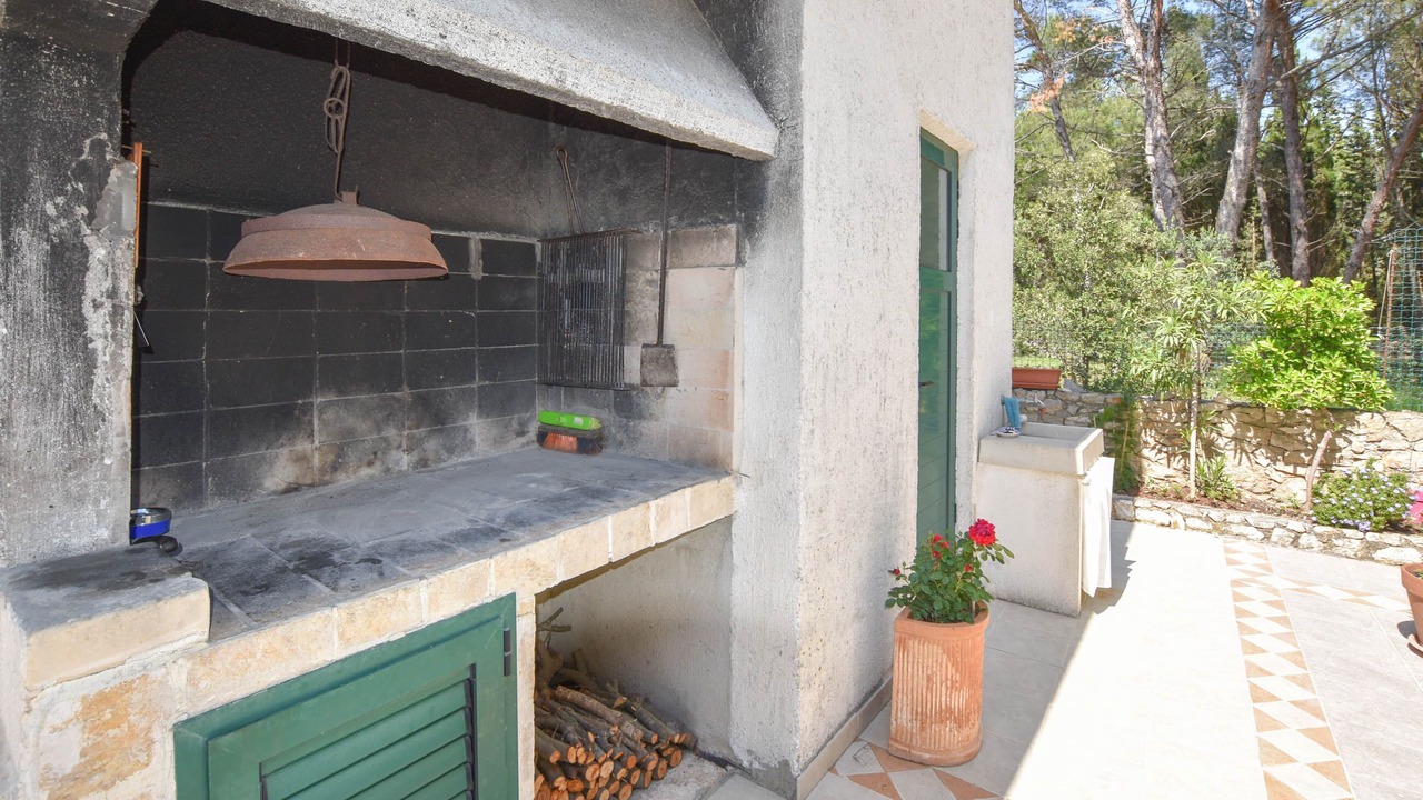 Photo of Patio Balcony in Veli Rat