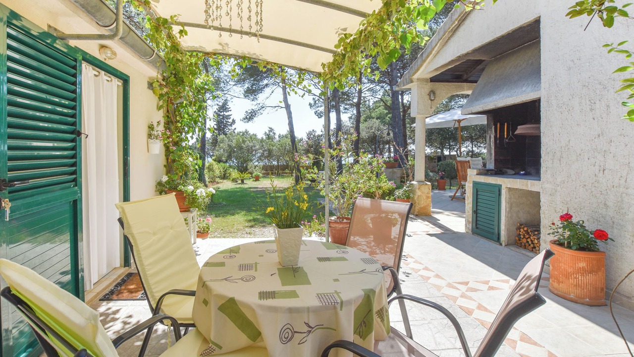 Photo of Outdoor in Veli Rat
