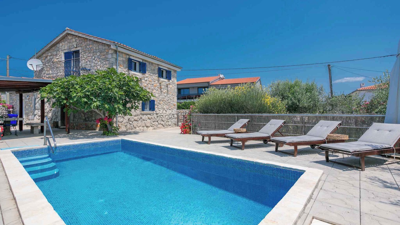 Photo of Outdoor in Brzac