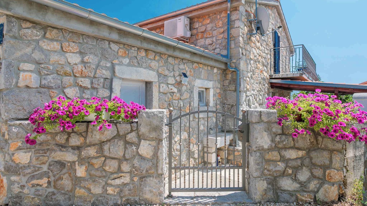 Photo of Outdoor in Brzac