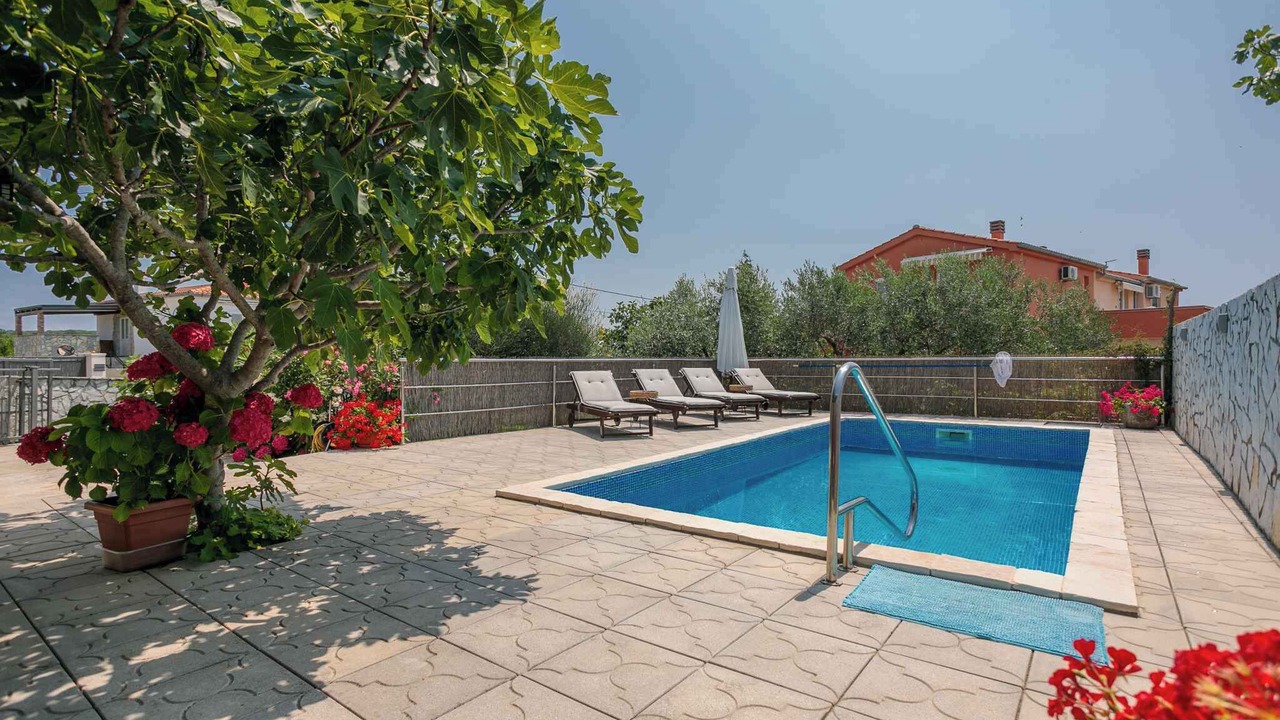 Photo of Outdoor in Brzac