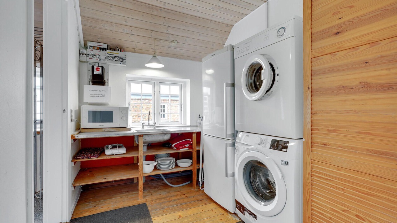 Photo of Others in Sundhuse