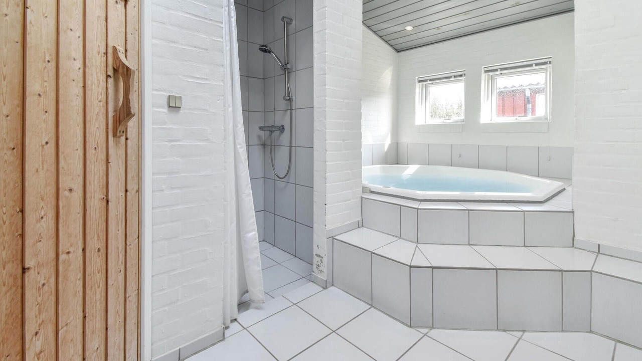 Photo of Bathroom in Faaborg