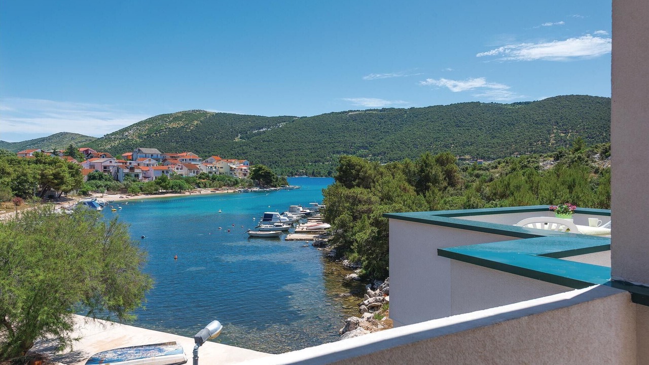 Photo of Outdoor in Grebastica
